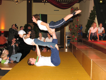 Show- und Akrobatikgruppe (SFN Vechta) - 3 �bereinander