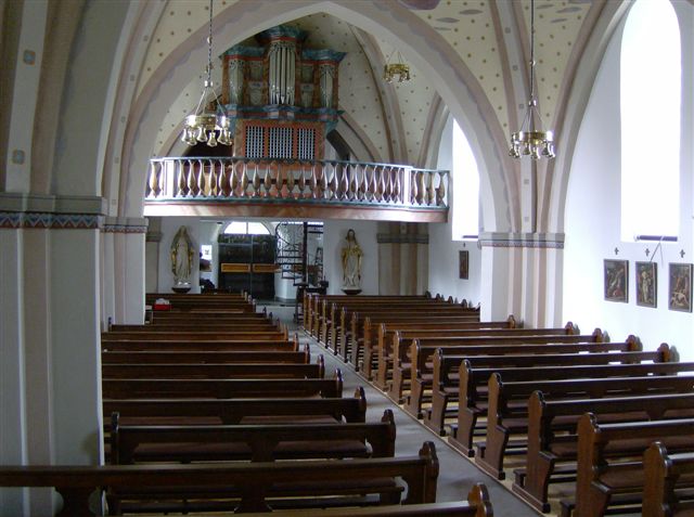 Blick zum Orgelboden im Kirchturm