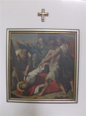 9. Station: Jesus f�llt zum dritten Mal unter dem Kreuz