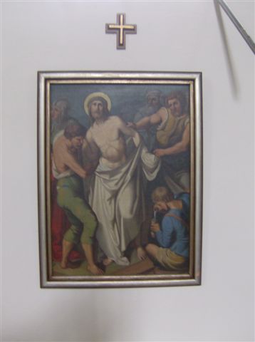 10. Station: Jesus wird seiner Kleider beraubt